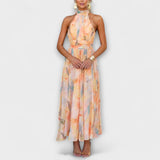 Gala – Elegantna Duga Haljina s Halter Izrezom